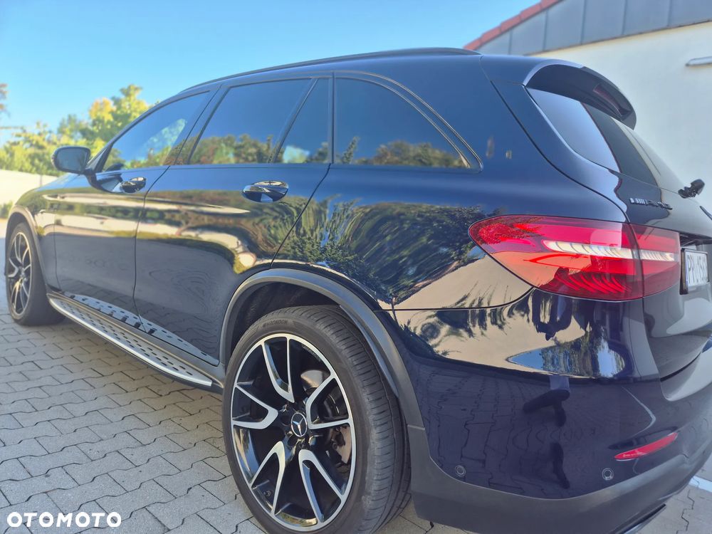 Mercedes-Benz GLC - 19
