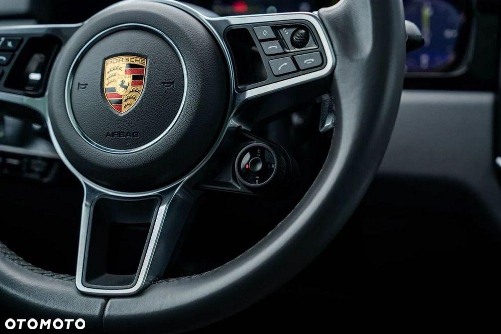 Porsche Cayenne - 19