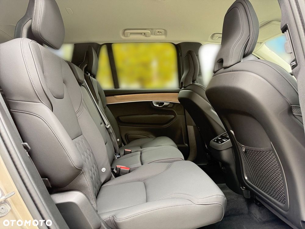 Volvo XC 90 - 30