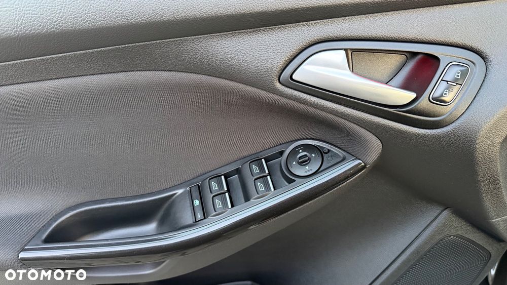 Ford Focus 1.5 EcoBoost STart-Stopp-System TITANIUM - 33