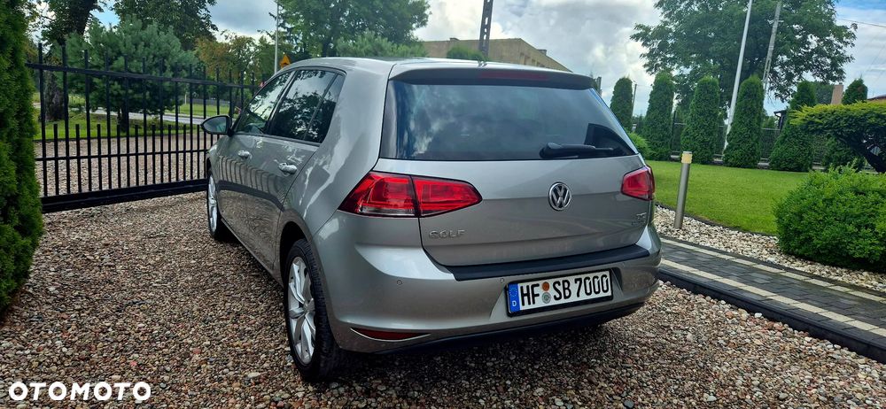 Volkswagen Golf - 23