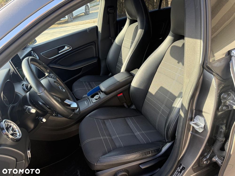 Mercedes-Benz CLA 220 d 7G-DCT SCORE - 13