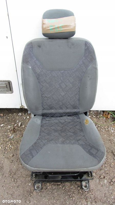 TRAFIC VIVARO II FOTEL KIEROWCY LEWY 06- - 1
