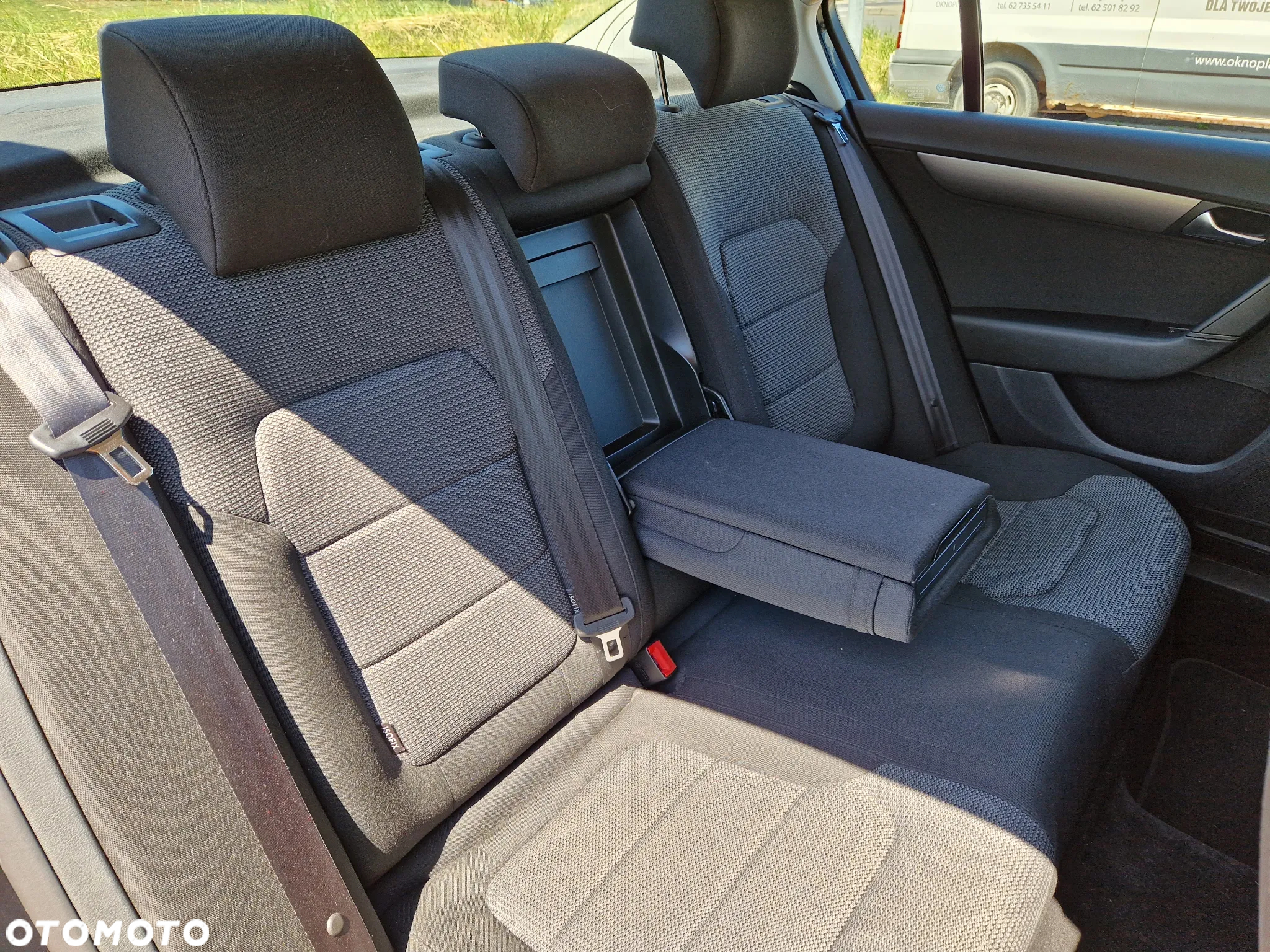 Volkswagen Passat - 5