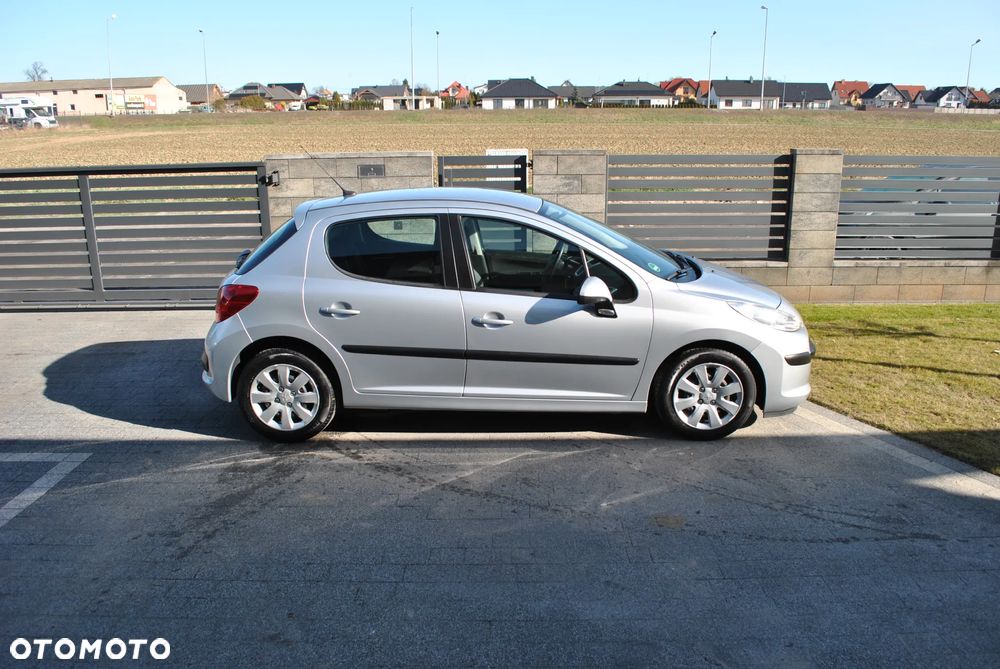 Peugeot 207 75 Tendance - 12