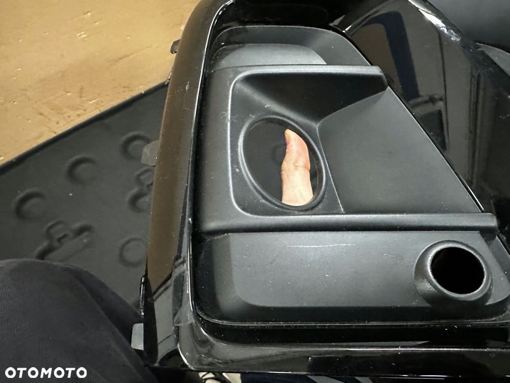 audi q5 ii 80a 21- kratka prawa ramka 80a807680ag s line 80a807680ag - 5