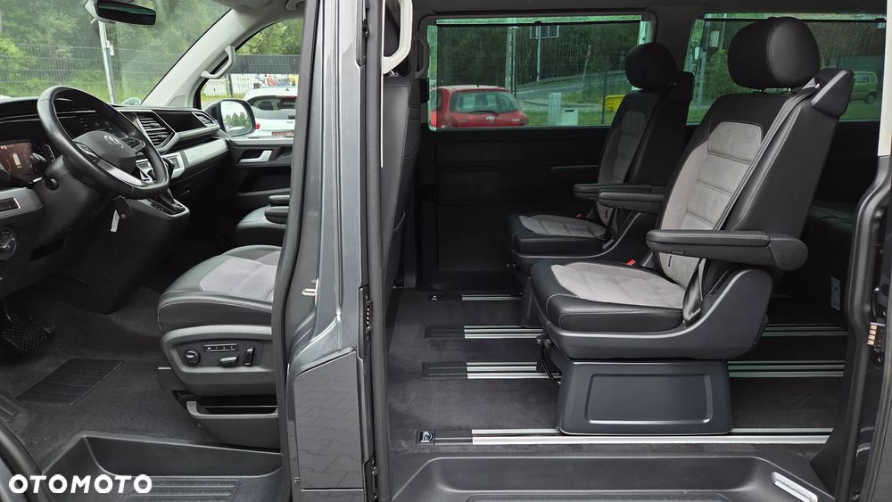 Volkswagen Multivan - 12
