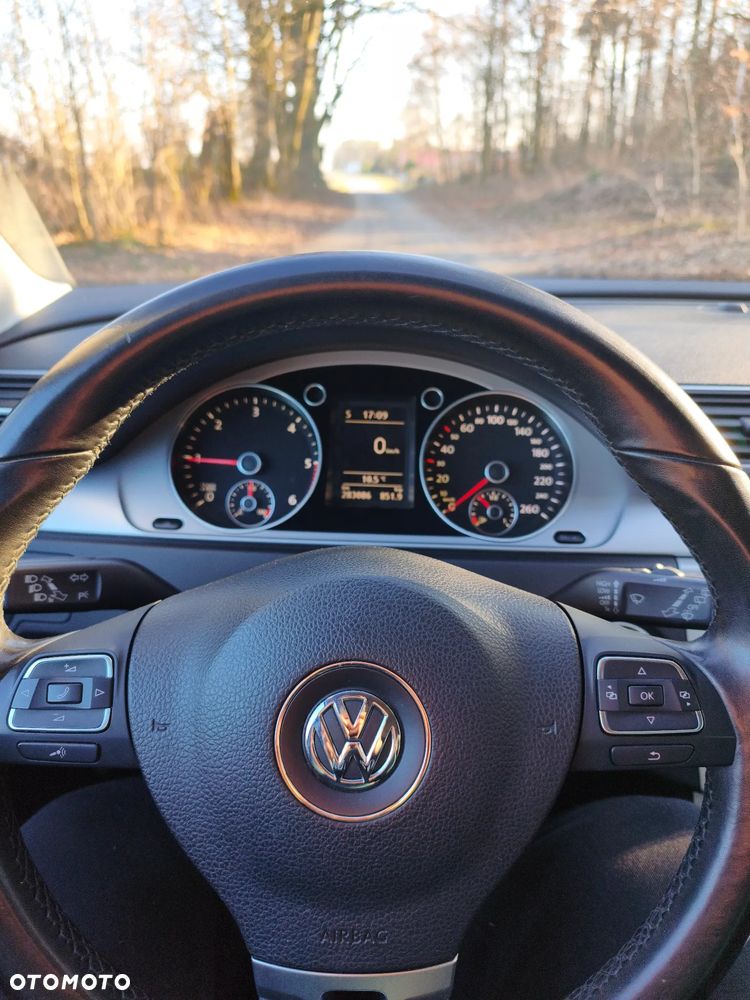 Volkswagen Passat 1.6 TDI BlueMotion Technology Trendline - 18