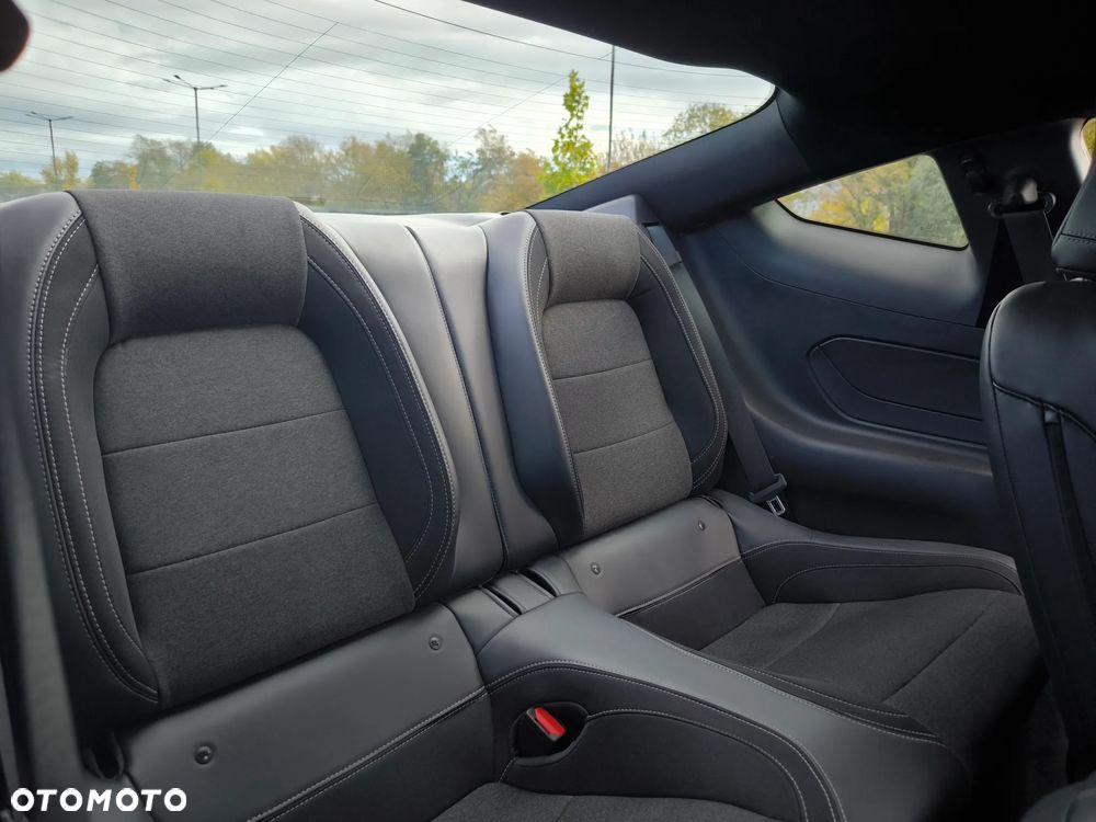 Ford Mustang 2.3 Eco Boost - 30