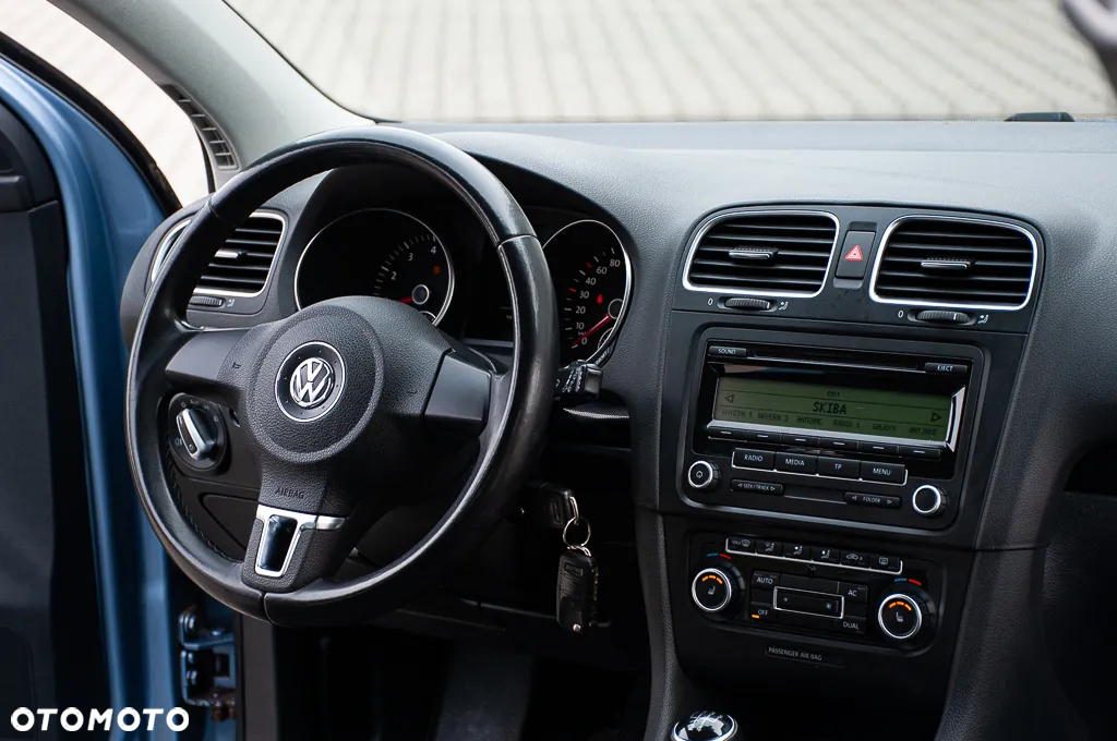 Volkswagen Golf 1.6 Comfortline - 18