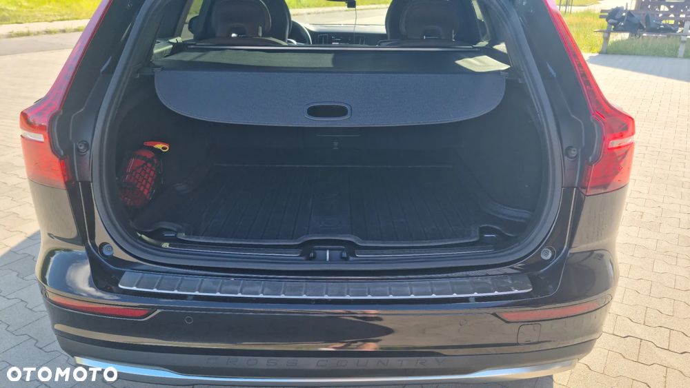 Volvo V60 Cross Country - 13