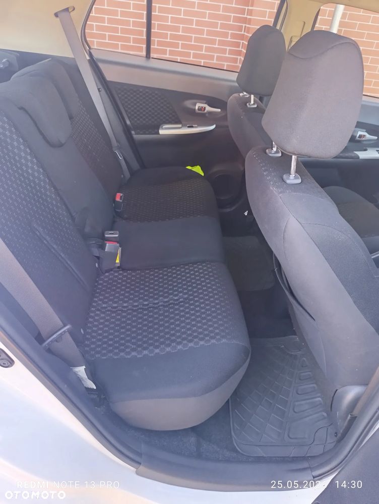Toyota Urban Cruiser 1.33 Sol - 12