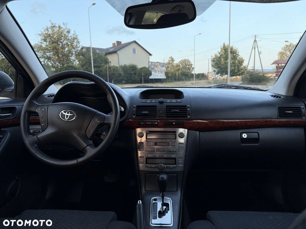 Toyota Avensis 2.0 VVT-i Automatik Executive - 3