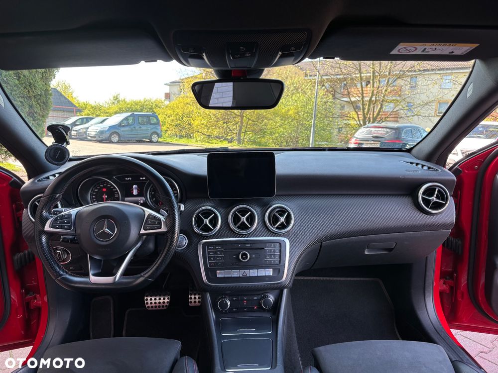 Mercedes-Benz Klasa A 220 4-Matic AMG Line - 4