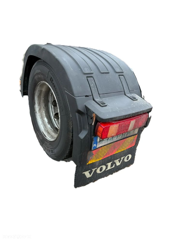 BŁOTNIK NADKOLE ZESTAW KOMPLETNY LEWY/ PRAWY  TYŁ VOLVO FH 4 - 4