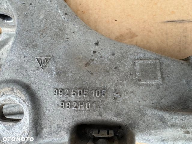 Porsche 911 992 992505105A Belka tylna demontaż GWARANCJA! - 3
