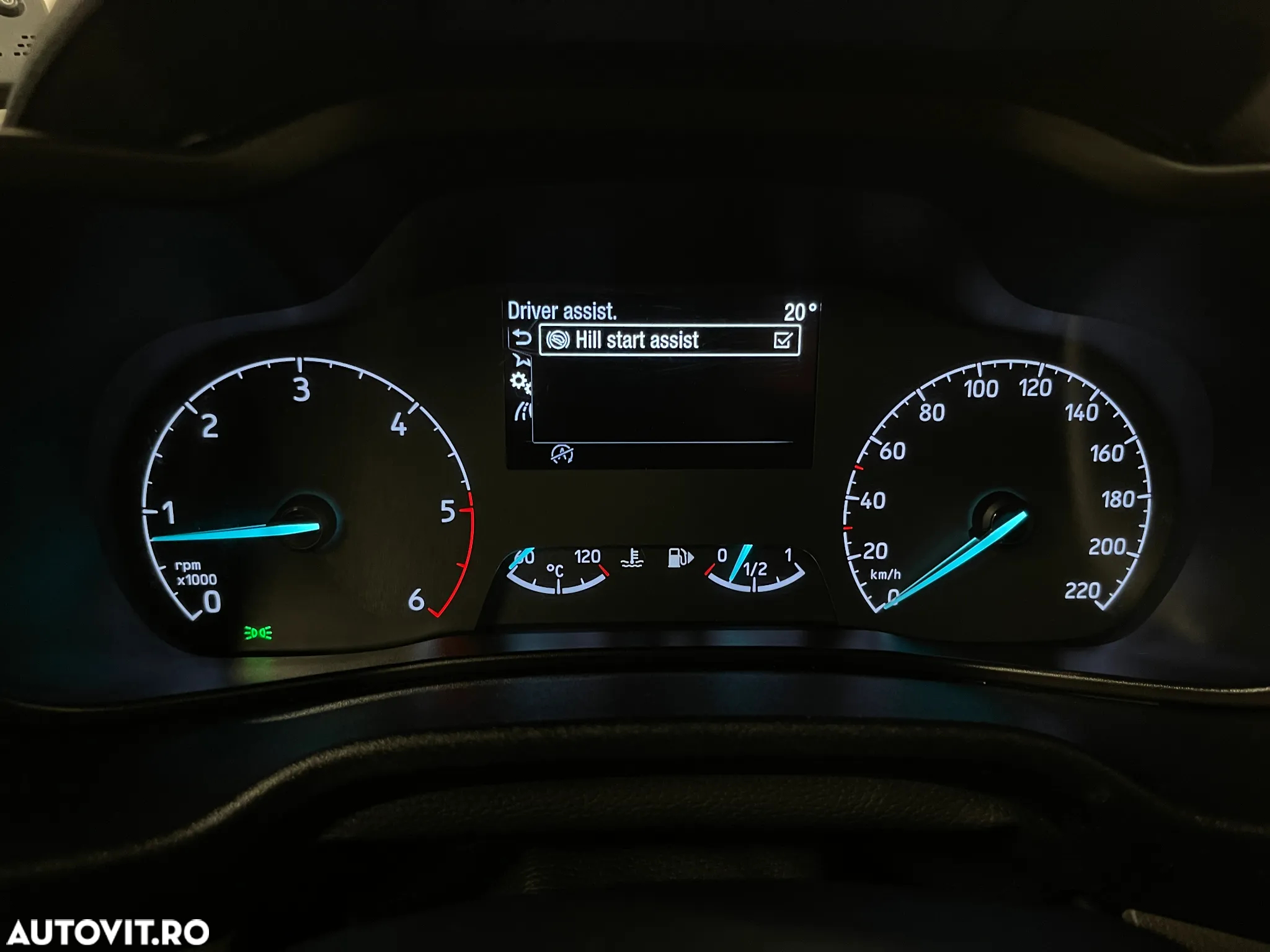 Ford Transit Connect - 17