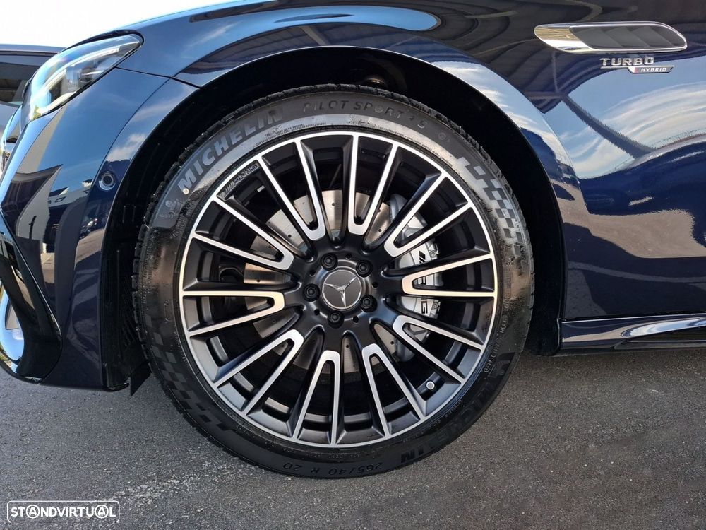Mercedes-Benz E 53 AMG Hybrid 4Matic+ - 37