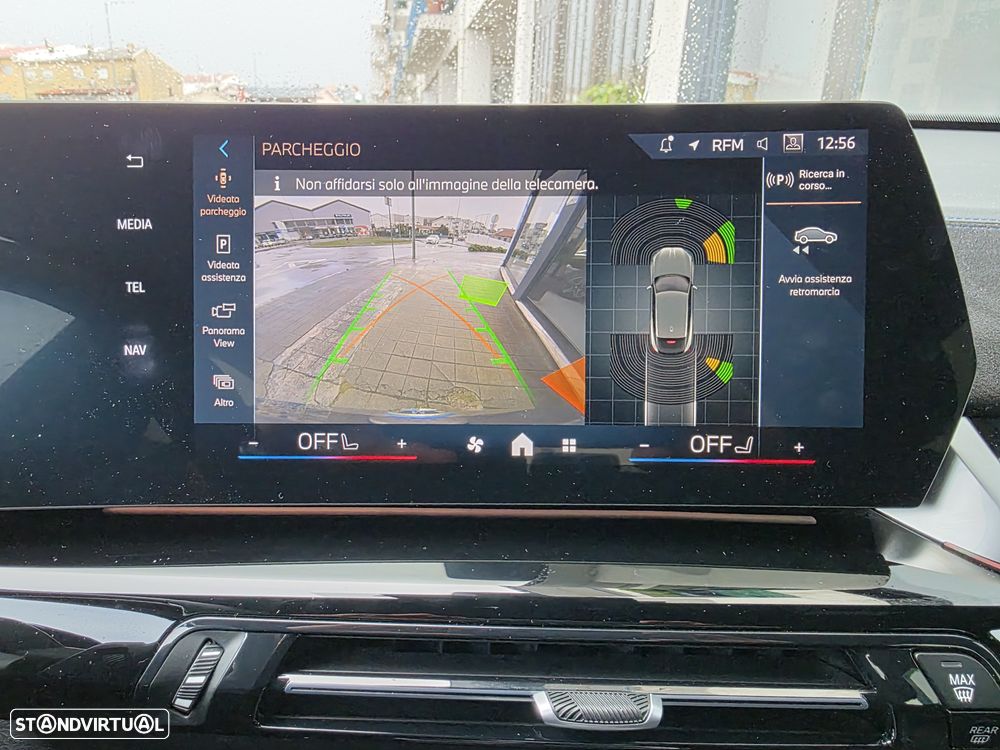 BMW iX2 eDrive20 Pack Desportivo M - 29