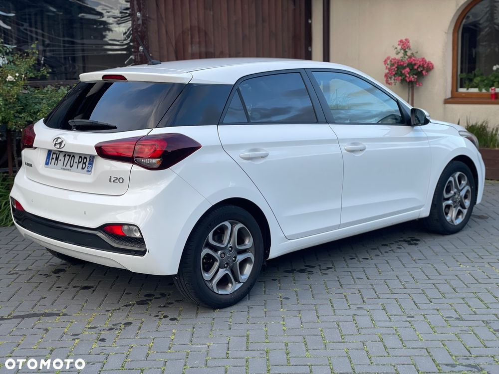 Hyundai i20 1.2 YES Gold - 13