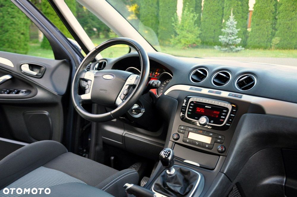 Ford S-Max - 25