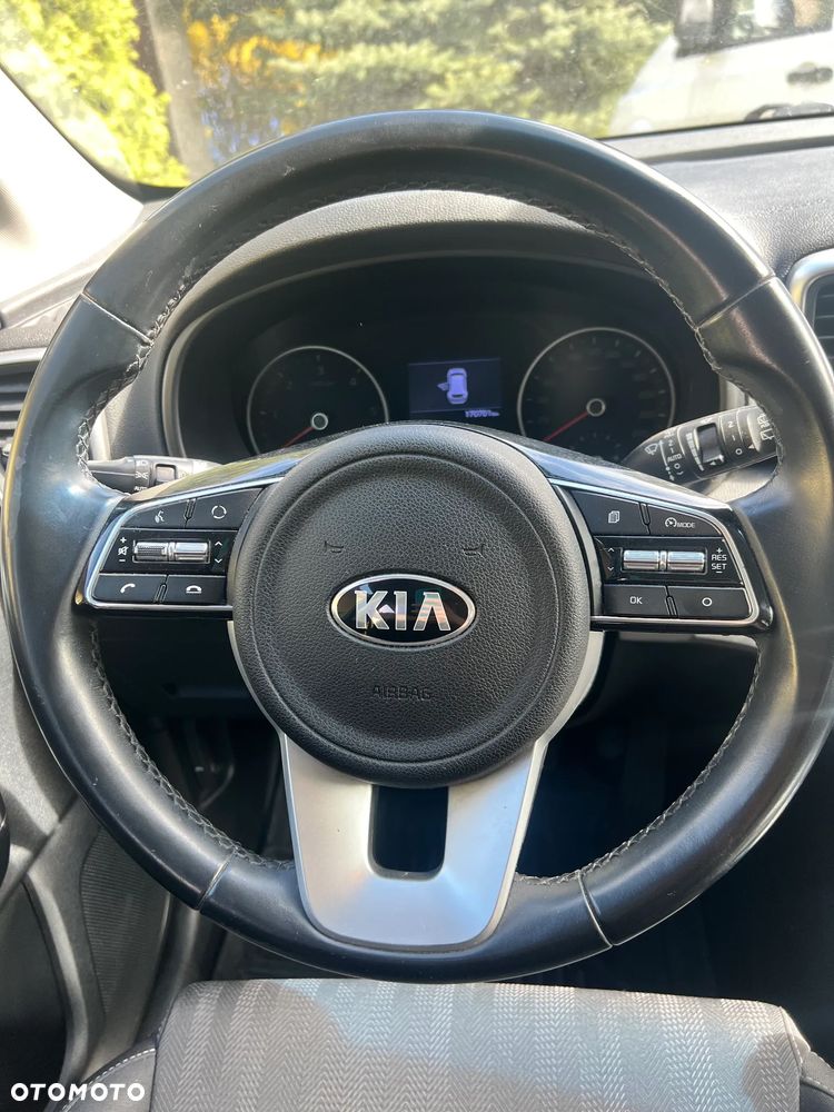 Kia Sportage 1.6 CRDI AWD Eco-Dynamics+ (48V M-H) DCT Vision - 10
