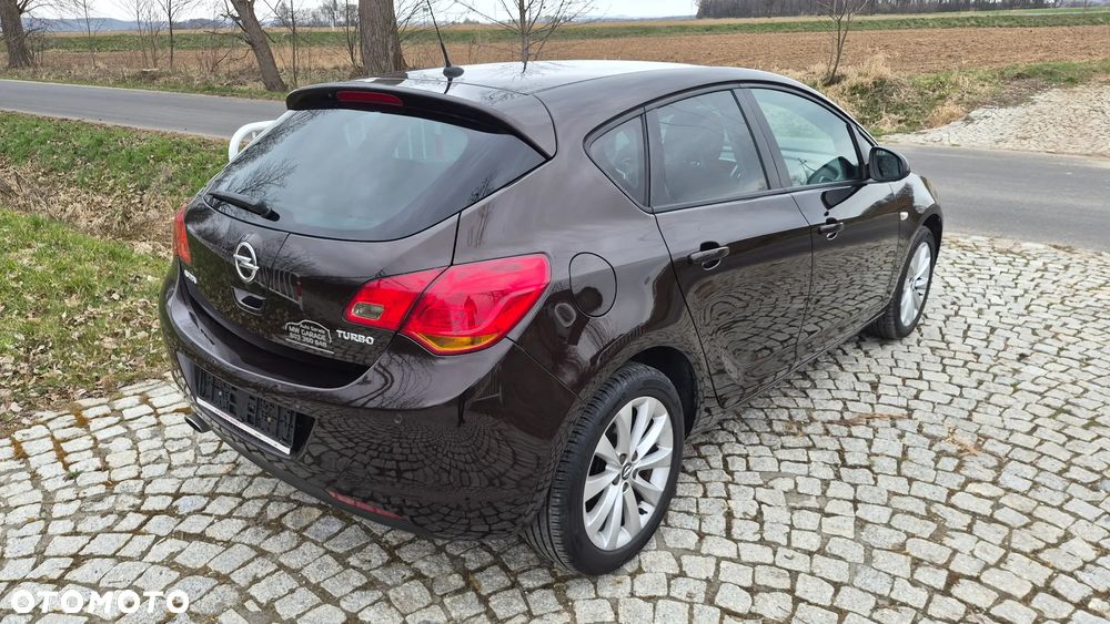 Opel Astra 1.4 Turbo - 4
