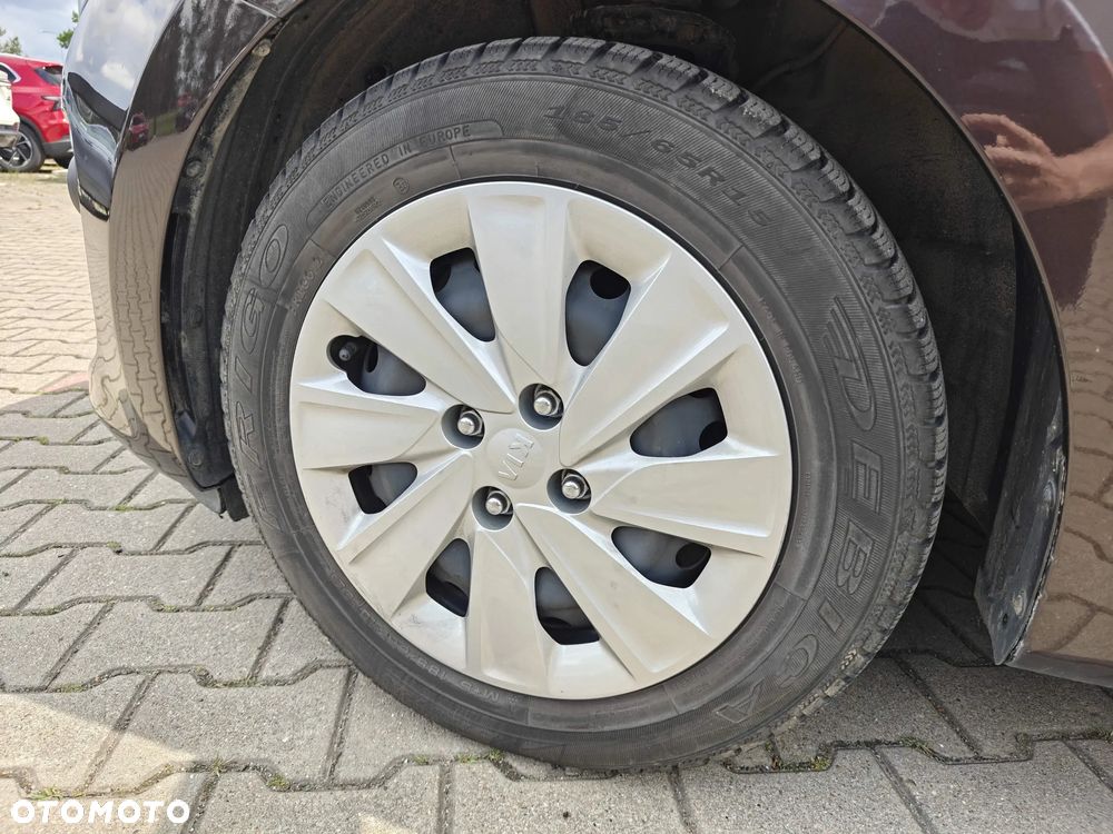 Kia Rio 1.2 M - 10