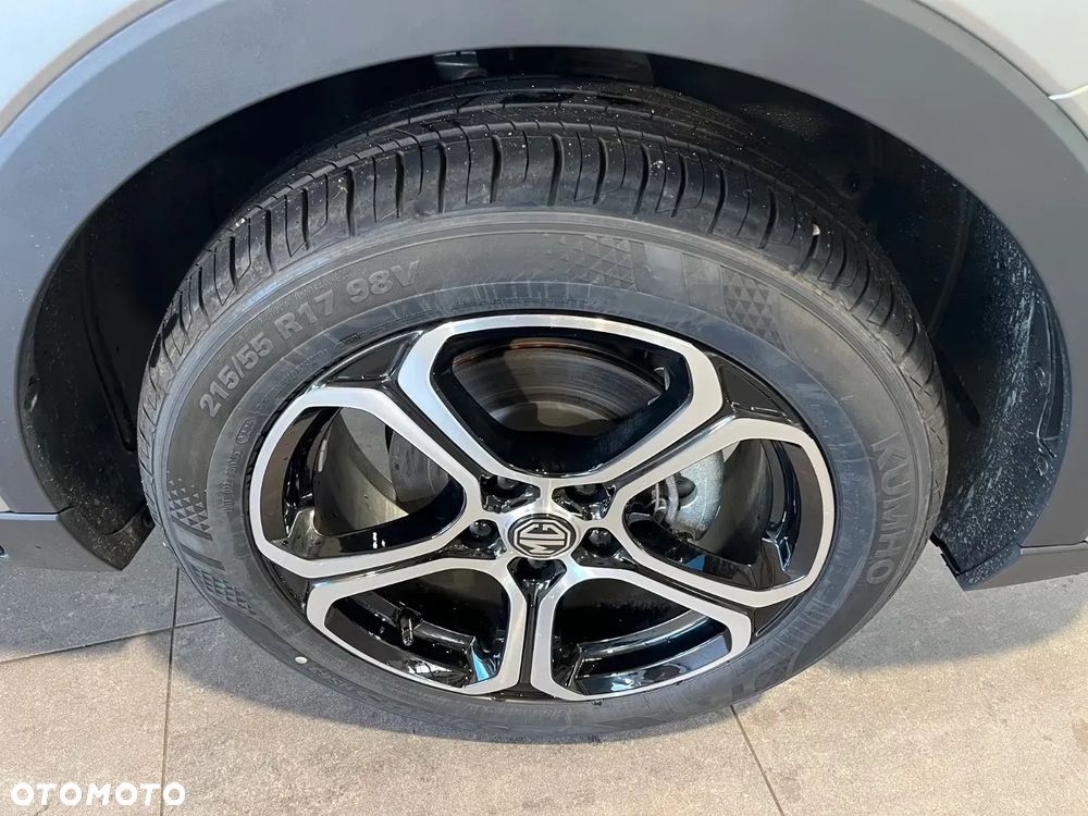 MG ZS Hybrid+ - 7