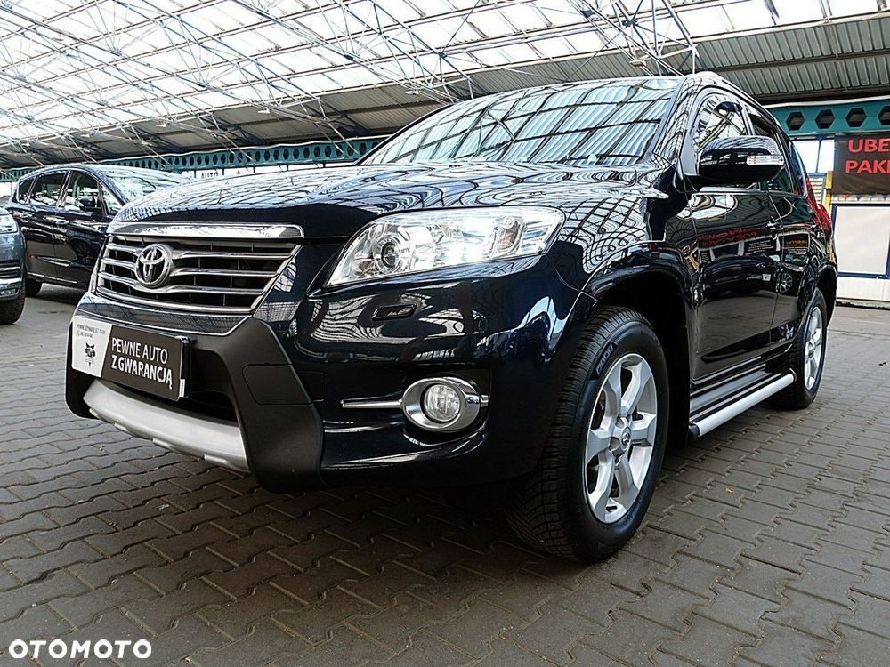 Toyota RAV4 - 8