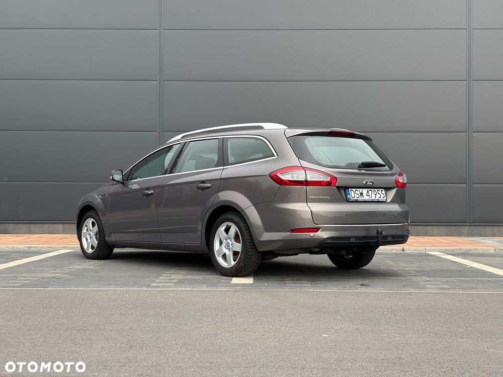 Ford Mondeo 2.0 TDCi Ghia - 9