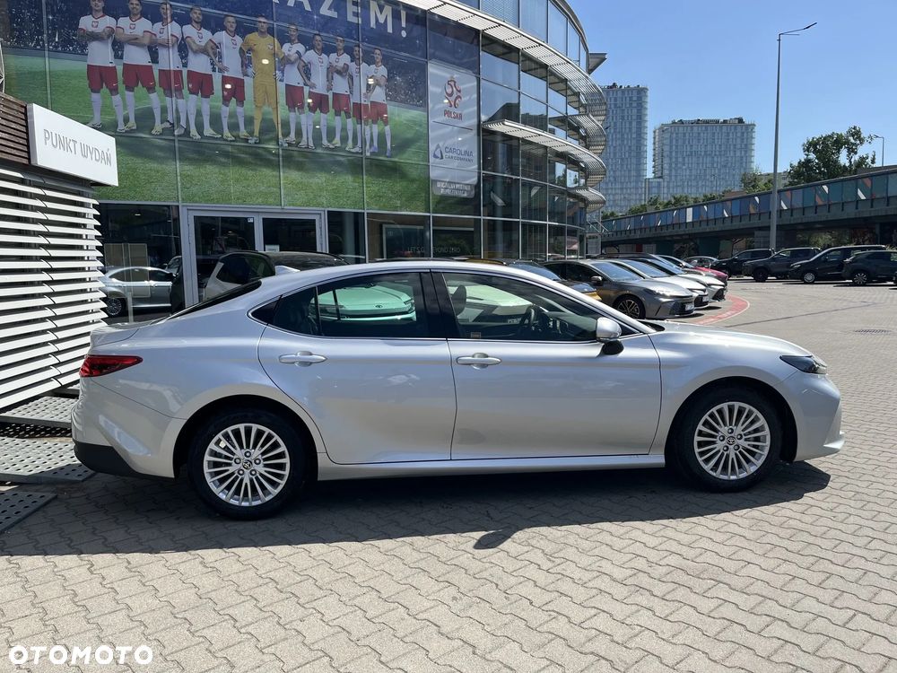 Toyota Camry 2.5 Hybrid Dynamic Force Comfort e-CVT - 3