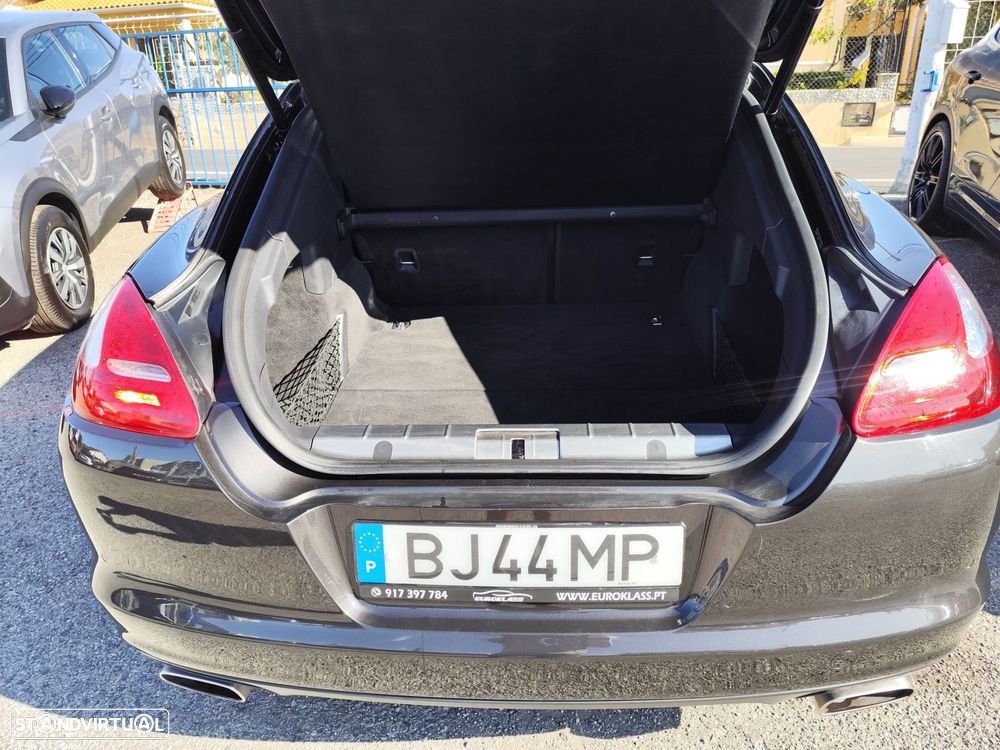 Porsche Panamera - 6