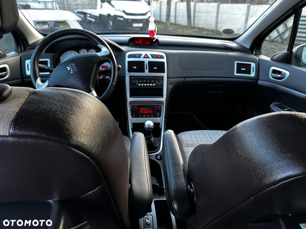 Peugeot 307 SW 140 OXYGO - 20