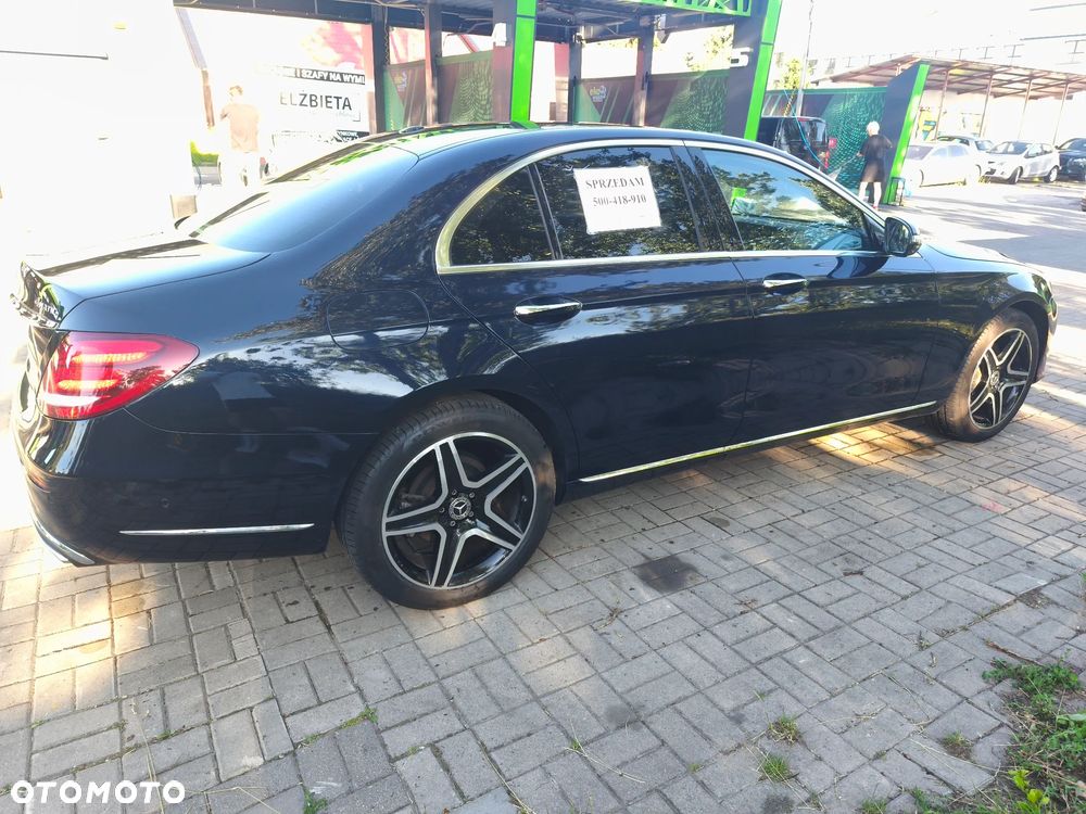 Mercedes-Benz Klasa E 300 9G-TRONIC Exclusive - 10