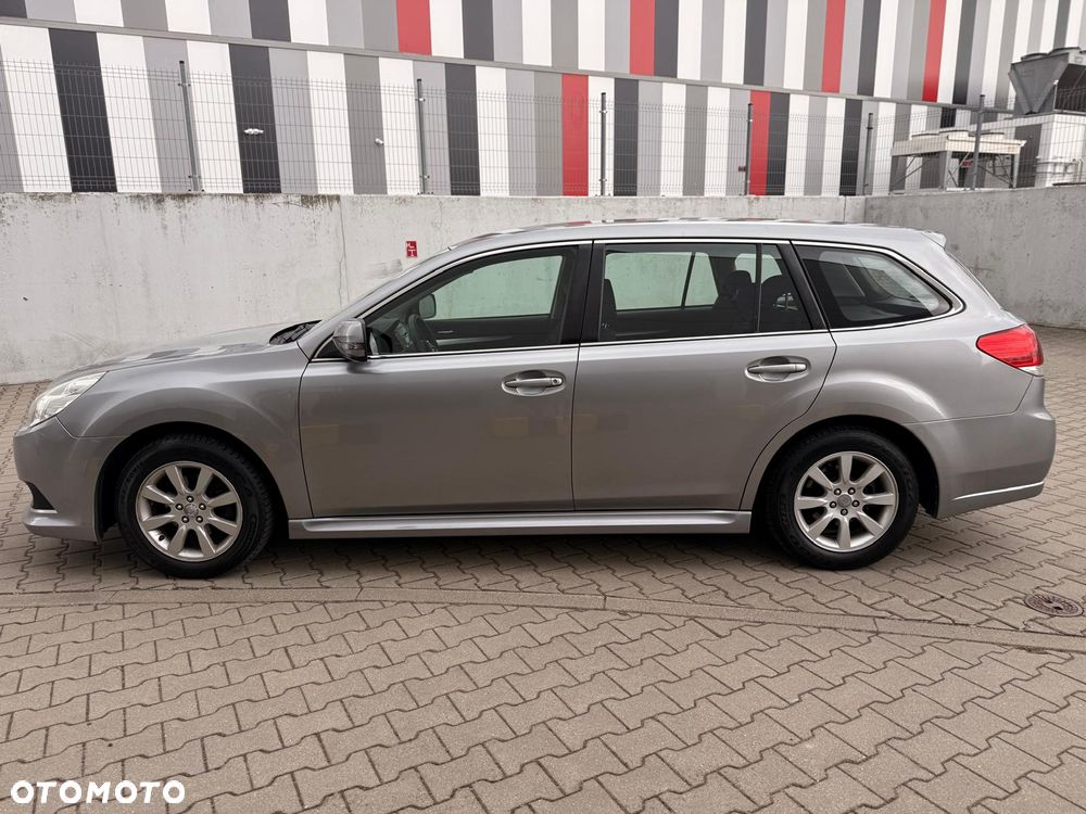 Subaru Legacy - 12