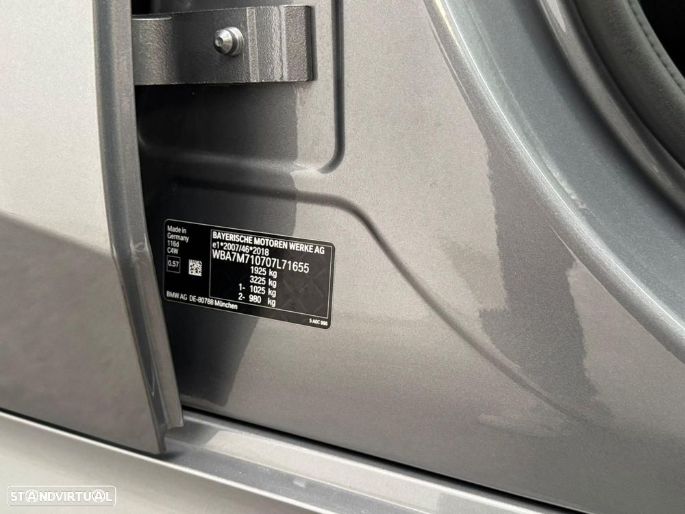 BMW 116 d Pack 50 anos M - 53