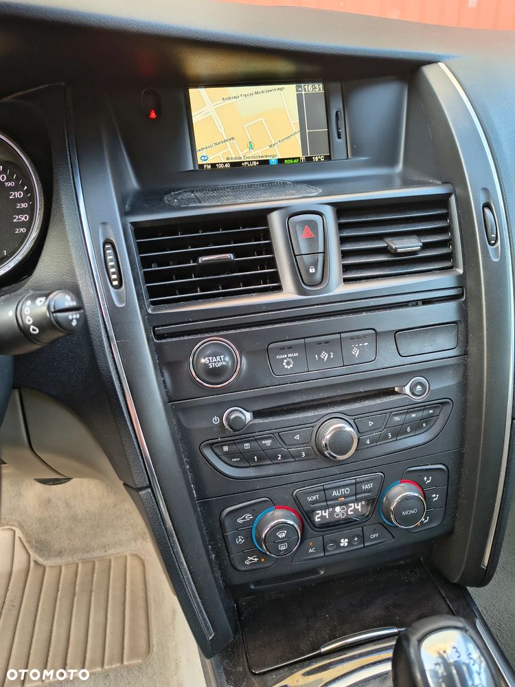 Renault Latitude 2.0 dCi Privilege - 6