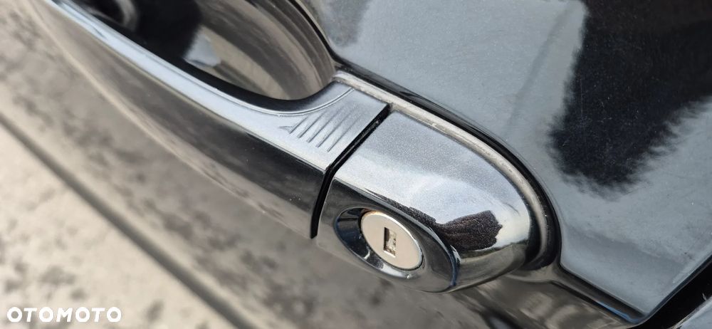 BMW Seria 3 320d DPF Touring - 28