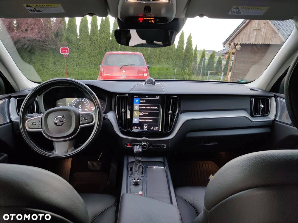 Volvo XC 60 T5 AWD Momentum - 10