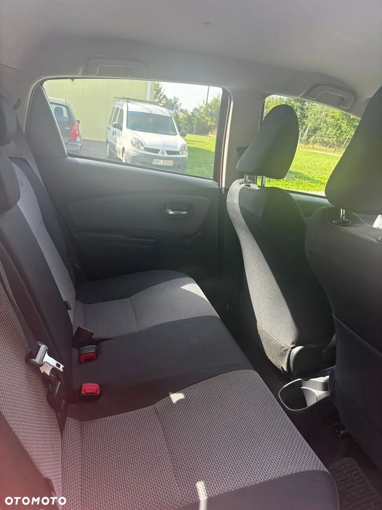 Toyota Yaris Hybrid 100 Active EU6 - 17