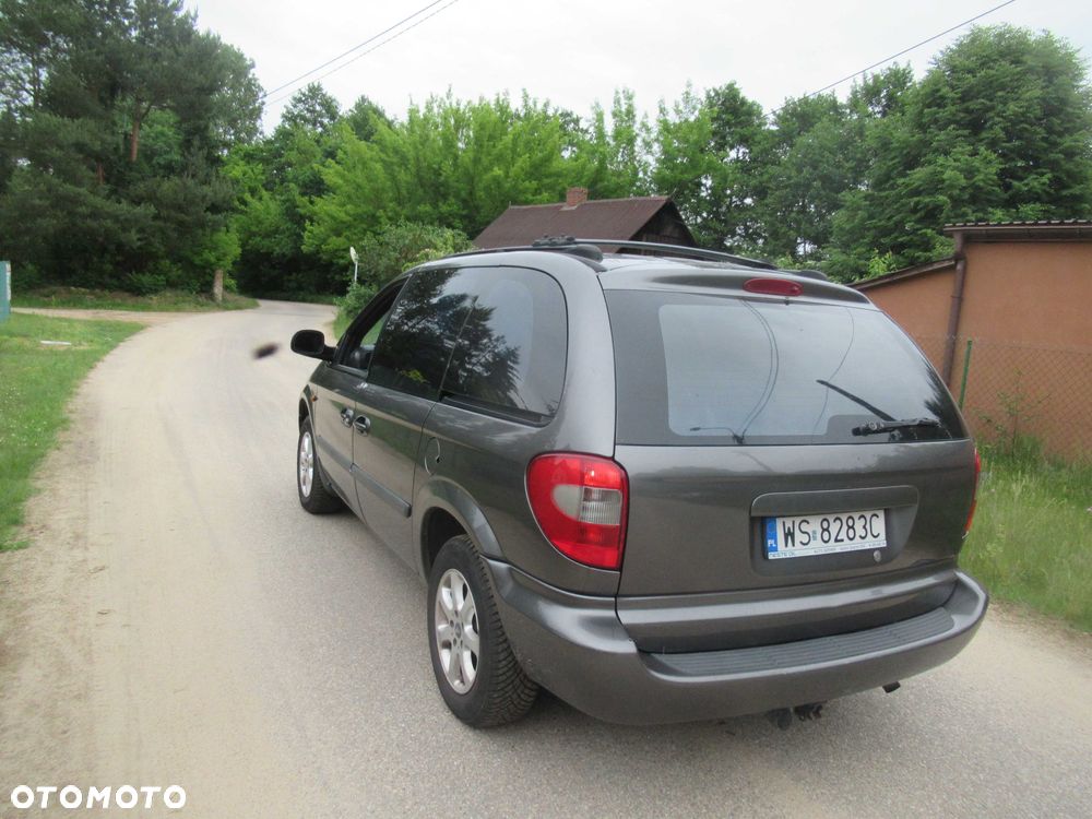 Chrysler Grand Voyager - 3