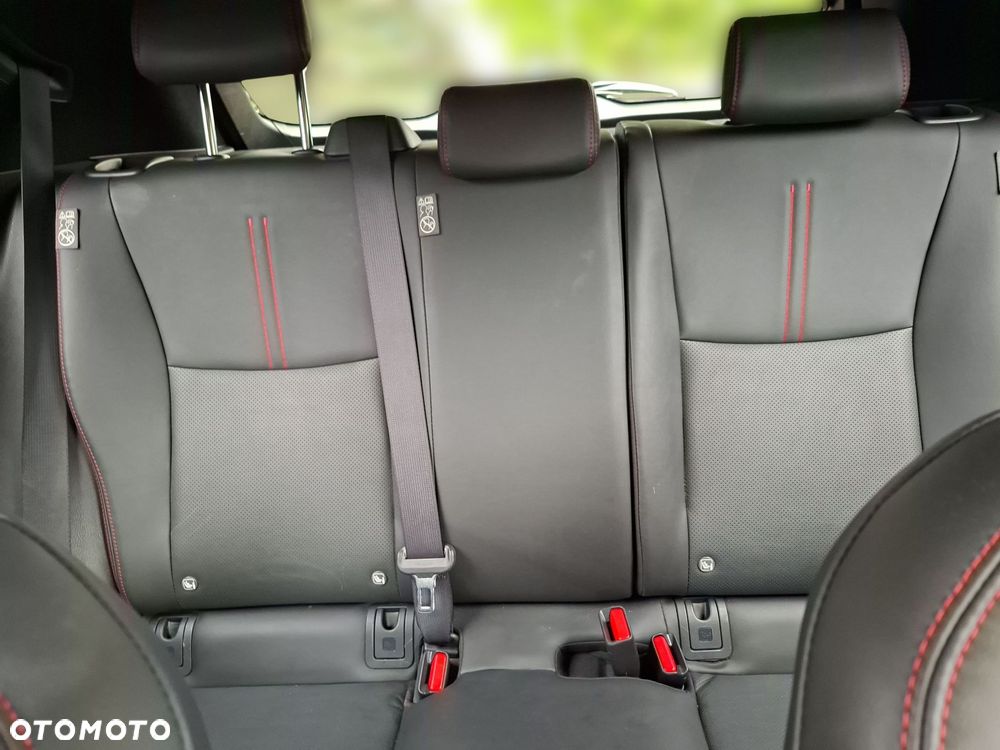 Lexus LBX 1.5 Hybrid Emotion - 29