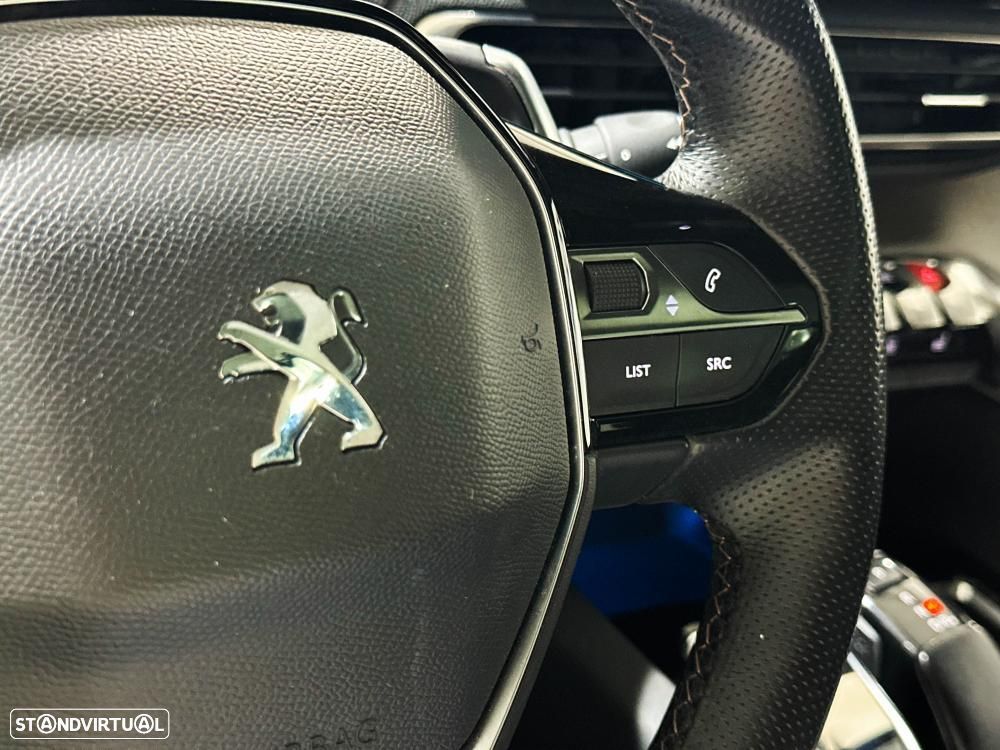 Peugeot 3008 1.6 Hybrid4 GT Pack e-EAT8 - 43