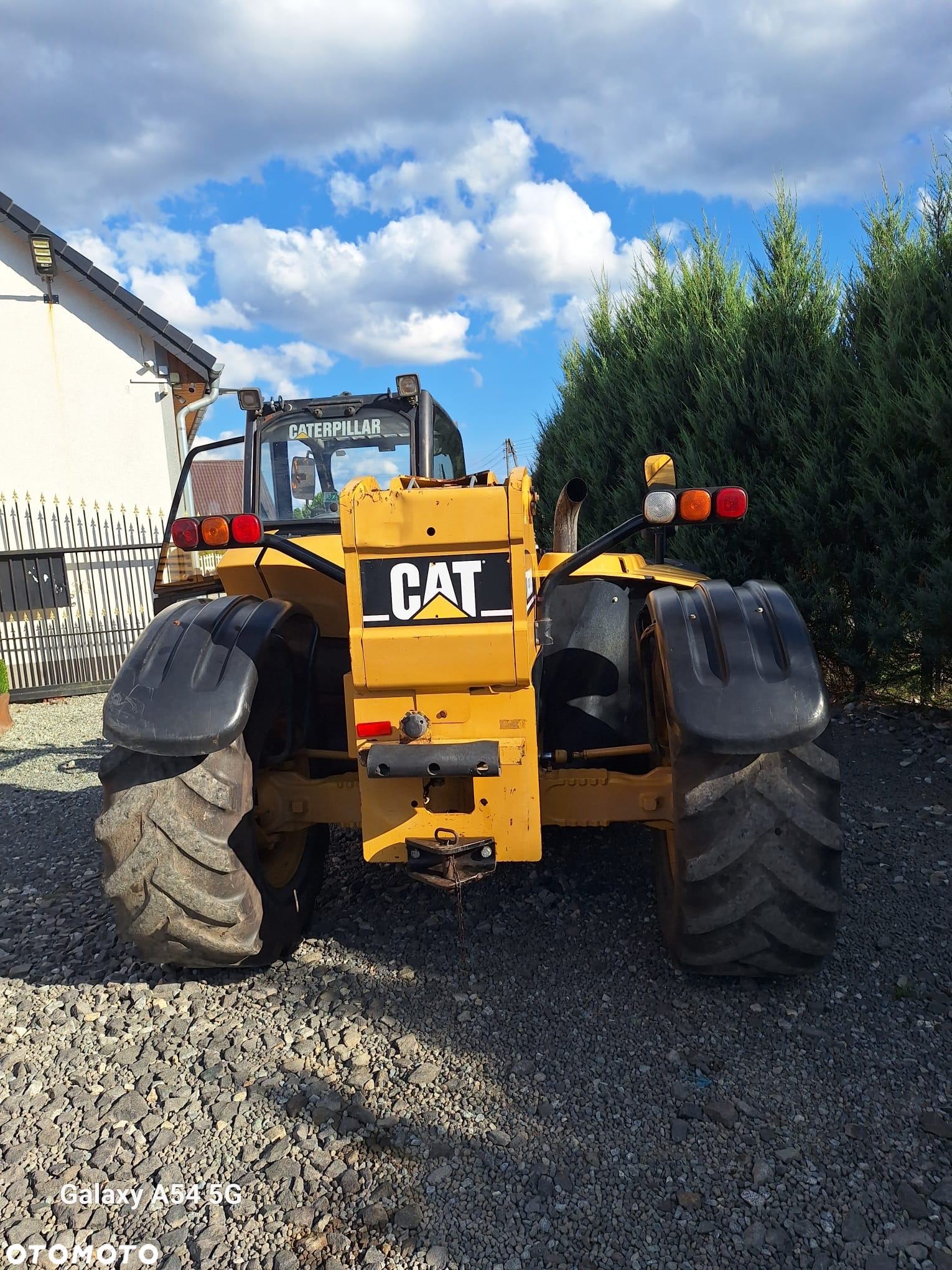 Caterpillar TH 330B - 3