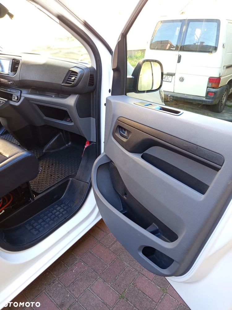 Peugeot E-Expert - 21