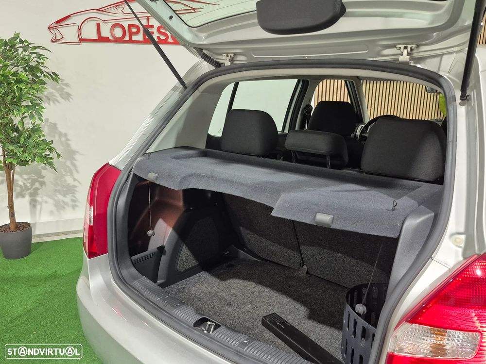 Skoda Fabia 1.2 Elegance - 6