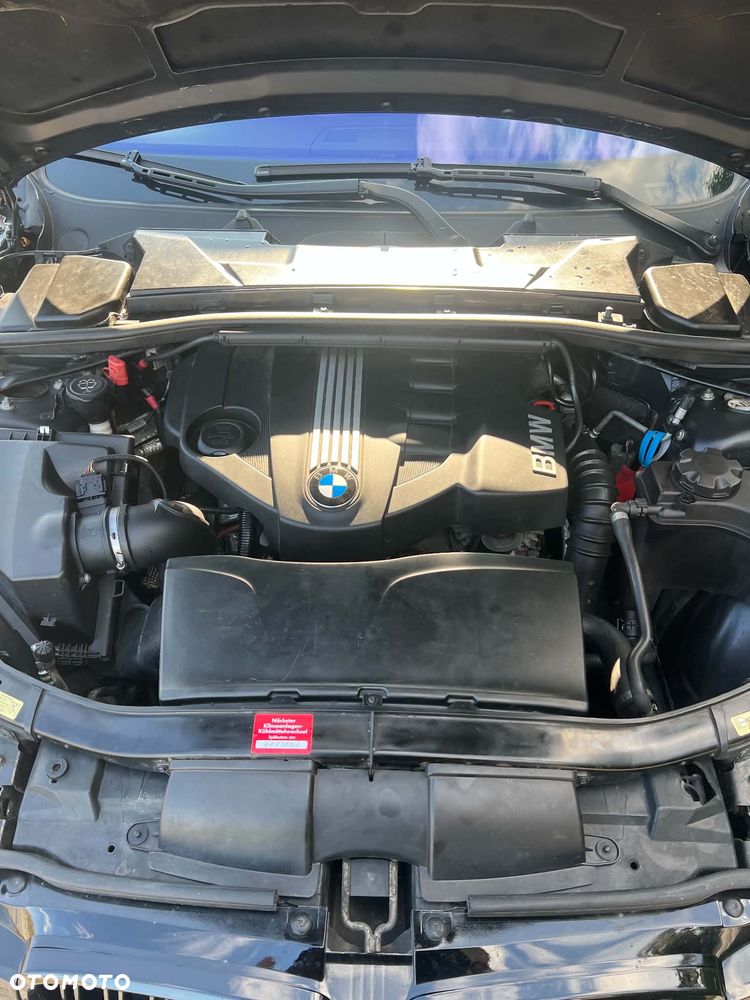 BMW Seria 3 320d - 9
