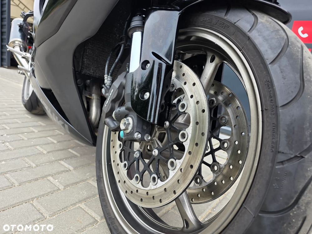 Suzuki GSX-R - 18
