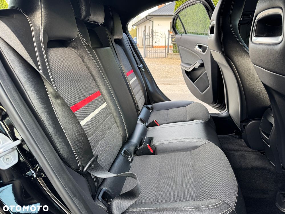 Mercedes-Benz Klasa A 180 CDI (BlueEFFICIENCY) - 23